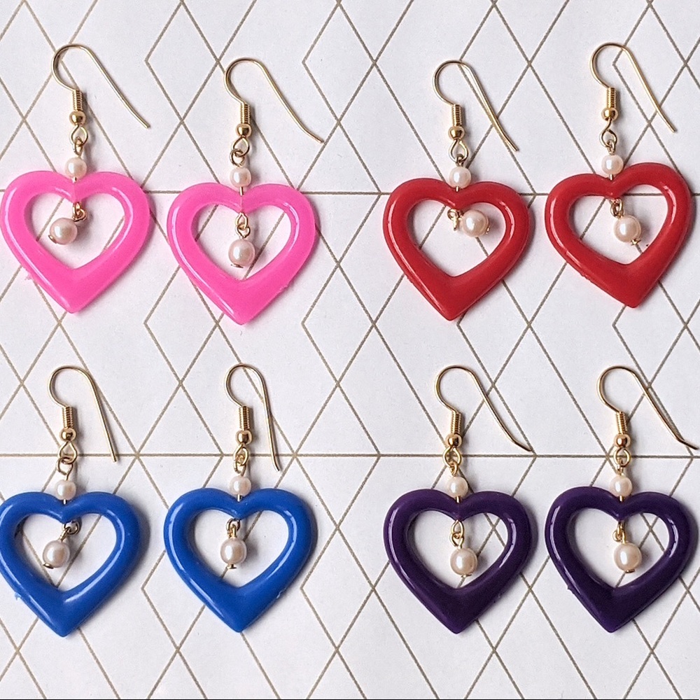 Vtg bundle of 4 pairs 80s unused earrings